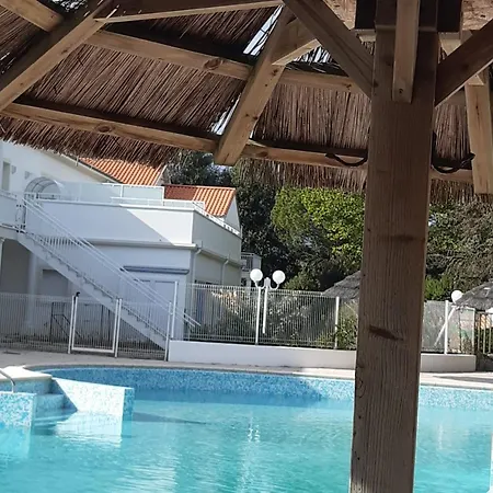 Maison 2 Avec Terrasse Et Parking Près Forêt, Et Pistes Cyclables à - Fr-1-323-522
